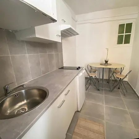 Apartment Aix Centre Proche Mairie
